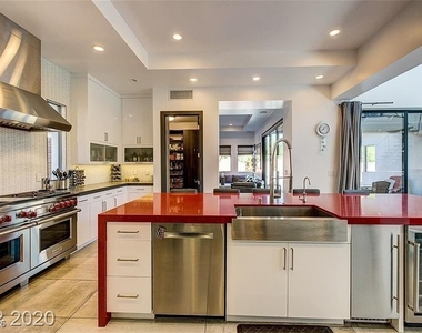 54 Coralwood Drive - Photo Thumbnail 12
