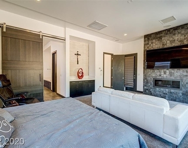 54 Coralwood Drive - Photo Thumbnail 18