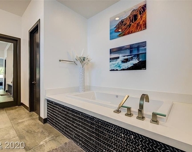 54 Coralwood Drive - Photo Thumbnail 21