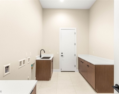 11014 Horizon Ledge Avenue - Photo Thumbnail 24
