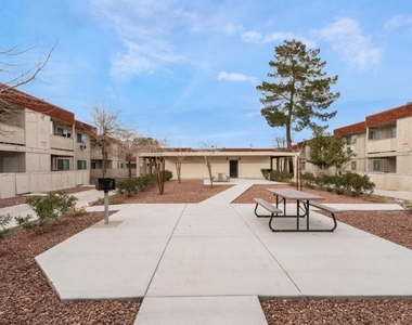 5440 Swenson Street - Photo Thumbnail 10