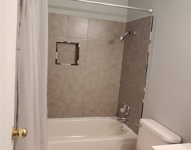 5390 Swenson Street - Photo Thumbnail 8
