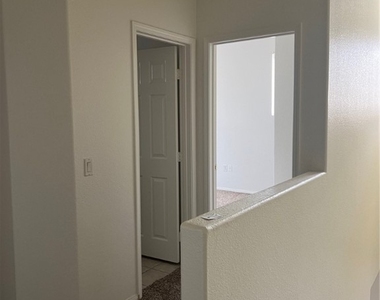 10201 Deerfield Beach Avenue - Photo Thumbnail 13