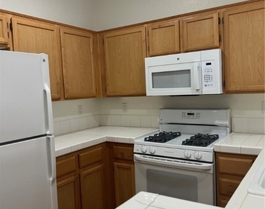 10201 Deerfield Beach Avenue - Photo Thumbnail 3