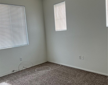 10201 Deerfield Beach Avenue - Photo Thumbnail 15
