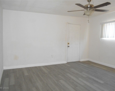 2137 E Saint Louis Avenue - Photo Thumbnail 11