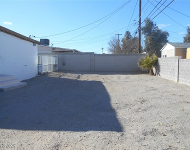 2137 E Saint Louis Avenue - Photo Thumbnail 15
