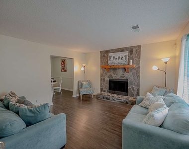 5393 Kirk Drive - Photo Thumbnail 7