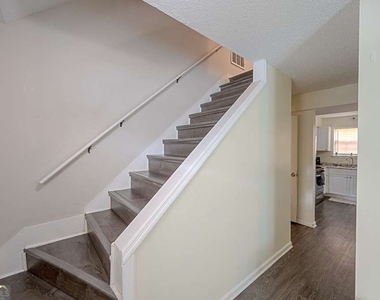 5393 Kirk Drive - Photo Thumbnail 15