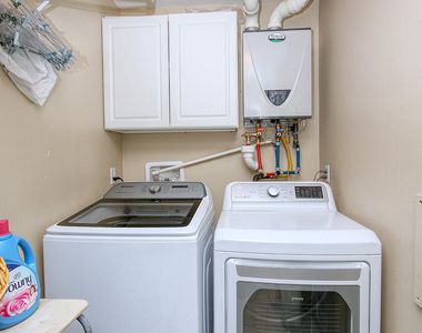207 Ceylon Avenue - Photo Thumbnail 31