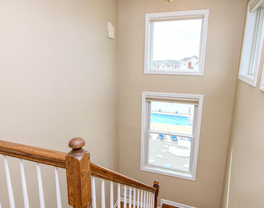 207 Ceylon Avenue - Photo Thumbnail 15