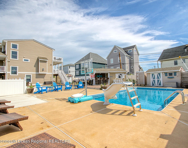 207 Ceylon Avenue - Photo Thumbnail 44