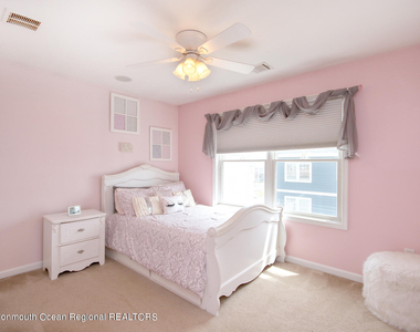 207 Ceylon Avenue - Photo Thumbnail 19