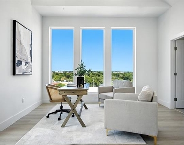 312 N Lancaster Avenue - Photo Thumbnail 27