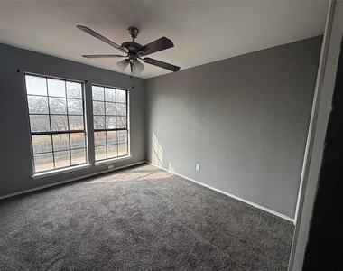 119 Peachtree Court - Photo Thumbnail 7