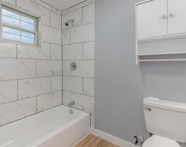 4621 Owenwood Avenue - Photo Thumbnail 10