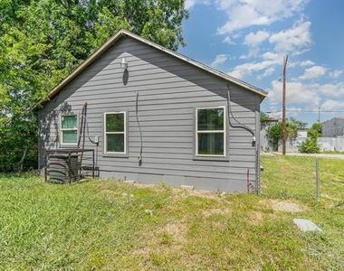 4621 Owenwood Avenue - Photo Thumbnail 12