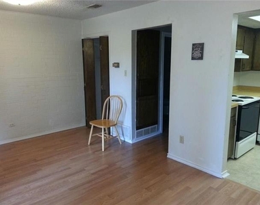 1724 W Sanford Street - Photo Thumbnail 11