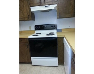 1724 W Sanford Street - Photo Thumbnail 9