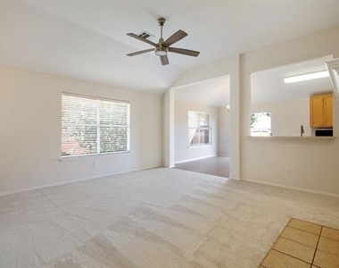 9104 Norfolk Lane - Photo Thumbnail 8