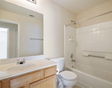 9104 Norfolk Lane - Photo Thumbnail 25