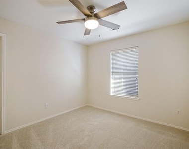 9104 Norfolk Lane - Photo Thumbnail 26