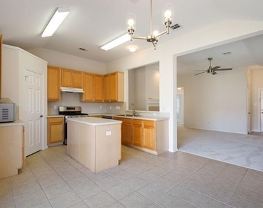 9104 Norfolk Lane - Photo Thumbnail 11