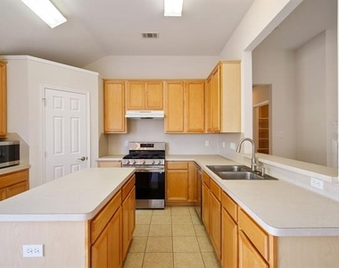 9104 Norfolk Lane - Photo Thumbnail 14