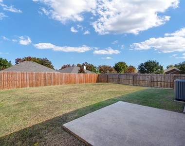 9104 Norfolk Lane - Photo Thumbnail 32