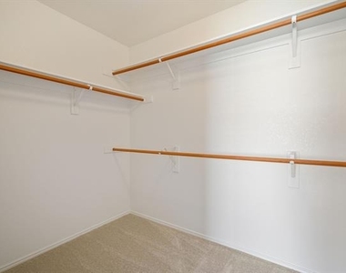 9104 Norfolk Lane - Photo Thumbnail 22