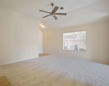 9104 Norfolk Lane - Photo Thumbnail 7