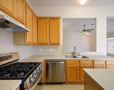 9104 Norfolk Lane - Photo Thumbnail 15