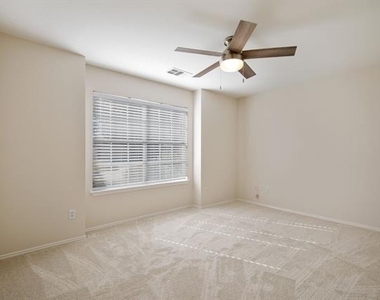 9104 Norfolk Lane - Photo Thumbnail 23