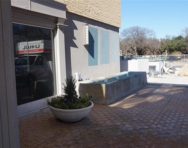 3883 Turtle Creek Boulevard - Photo Thumbnail 26