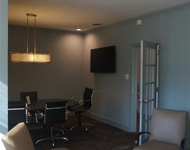 3883 Turtle Creek Boulevard - Photo Thumbnail 14