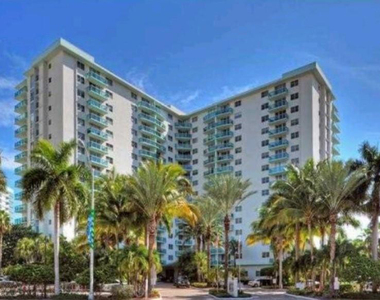 3801 S Ocean Drive - Photo Thumbnail 11
