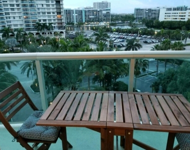 3801 S Ocean Drive - Photo Thumbnail 5