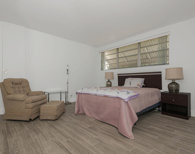 1333 E Hallandale Beach Boulevard - Photo Thumbnail 15