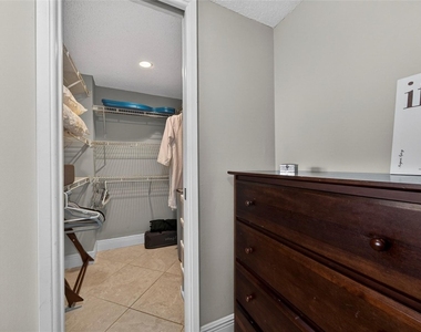 3180 Ne 48th Court - Photo Thumbnail 19