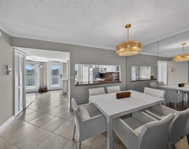 3180 Ne 48th Court - Photo Thumbnail 6