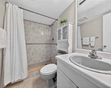 3180 Ne 48th Court - Photo Thumbnail 24