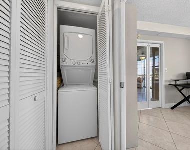 3180 Ne 48th Court - Photo Thumbnail 25