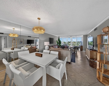 3180 Ne 48th Court - Photo Thumbnail 4