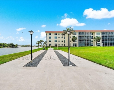 3180 Ne 48th Court - Photo Thumbnail 37