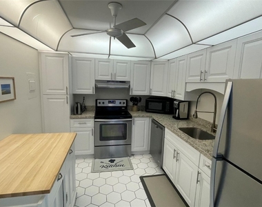 531 N Ocean Boulevard - Photo Thumbnail 11