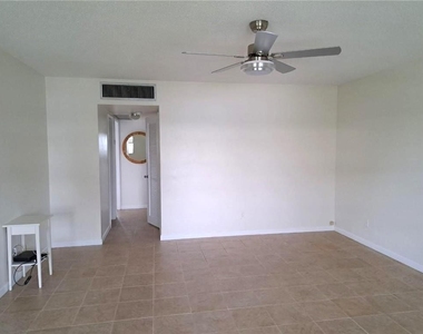 2455 Ne 51st Street - Photo Thumbnail 6