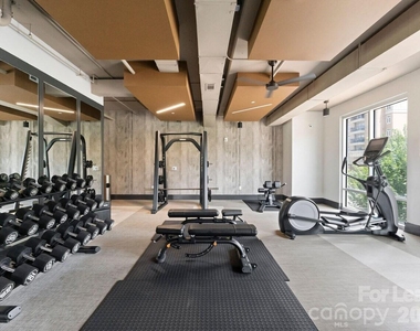 500 W Trade Street - Photo Thumbnail 15