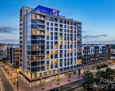 500 W Trade Street - Photo Thumbnail 41