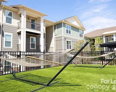102 Kennedy Ridge Way - Photo Thumbnail 18