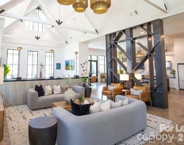 102 Kennedy Ridge Way - Photo Thumbnail 5